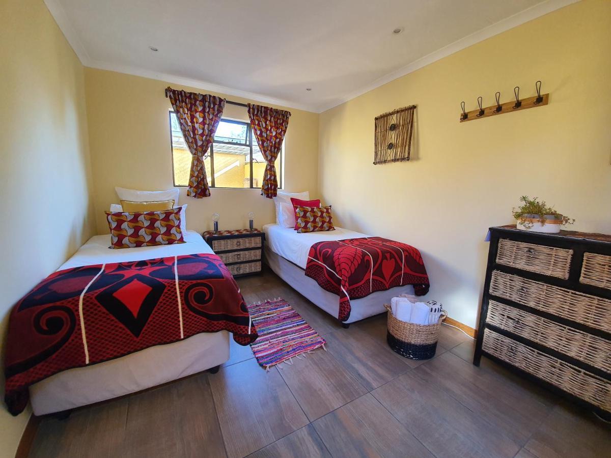 Lebo'S Soweto Backpackers Hostel Eksteriør bilde