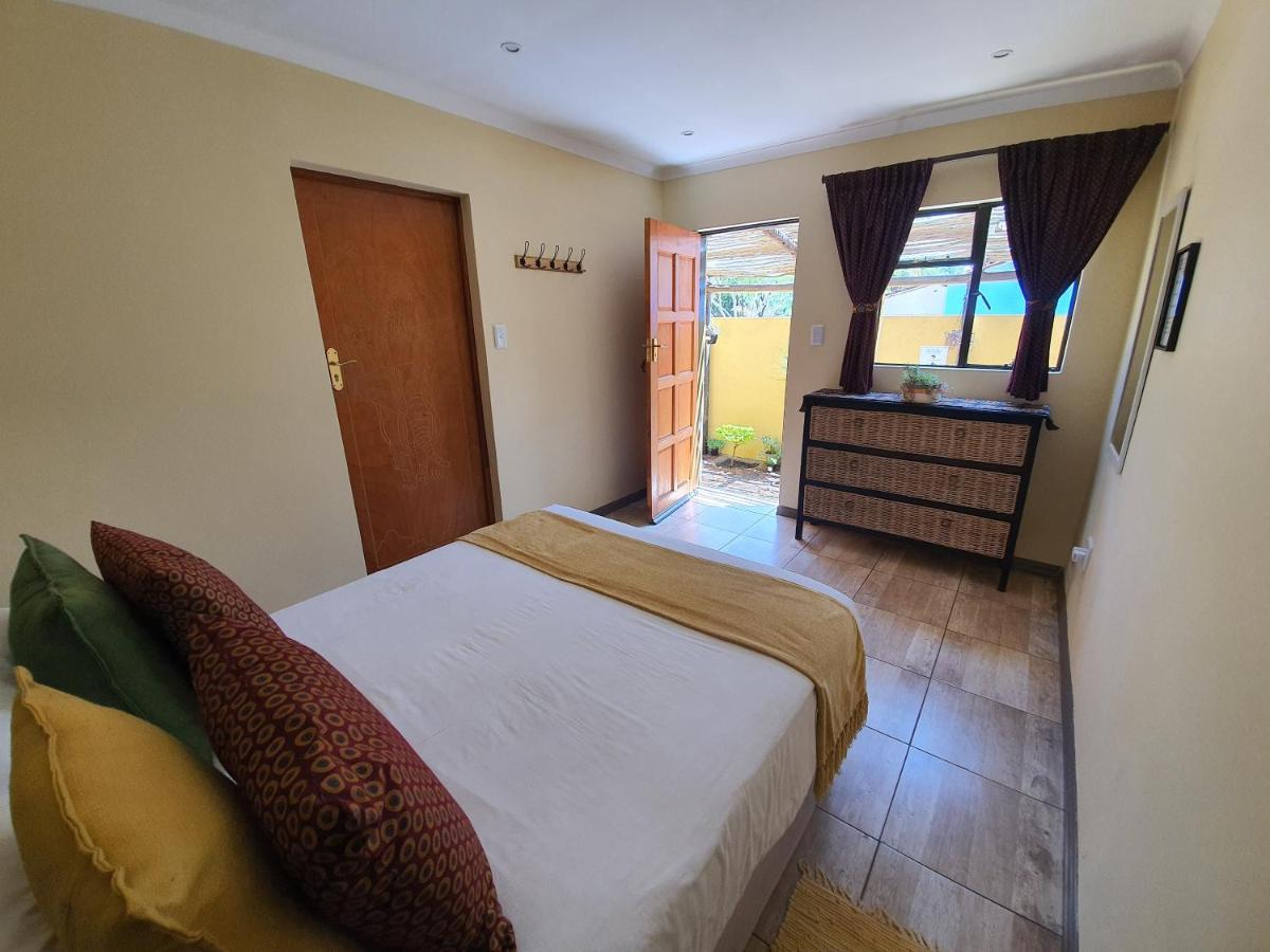 Lebo'S Soweto Backpackers Hostel Eksteriør bilde