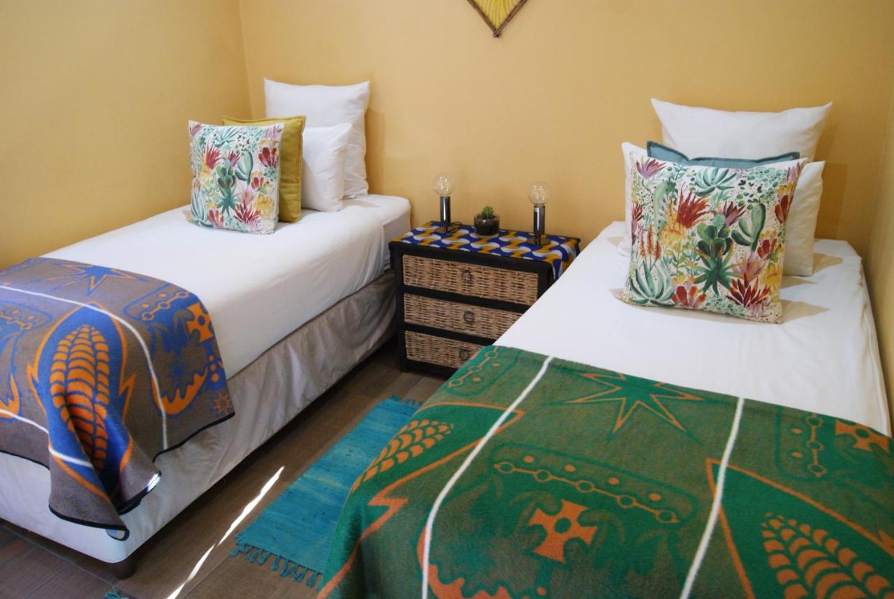Lebo'S Soweto Backpackers Hostel Eksteriør bilde