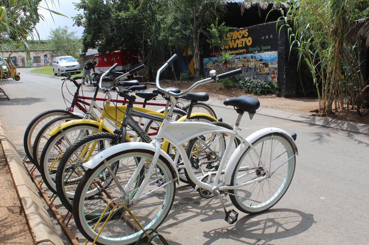 Lebo'S Soweto Backpackers Hostel Eksteriør bilde